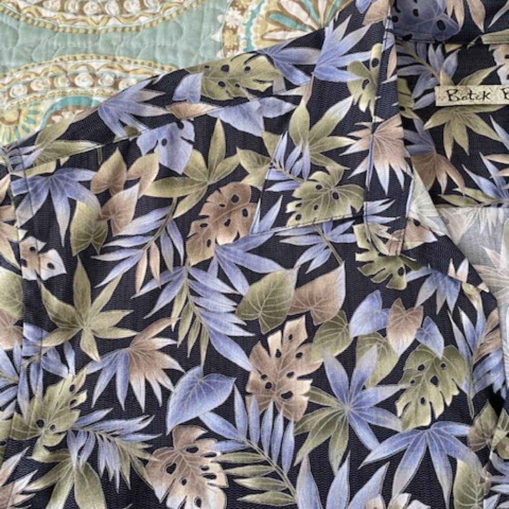 Batik Bay Hawaiian Shirt, size XL, 100% Cotton